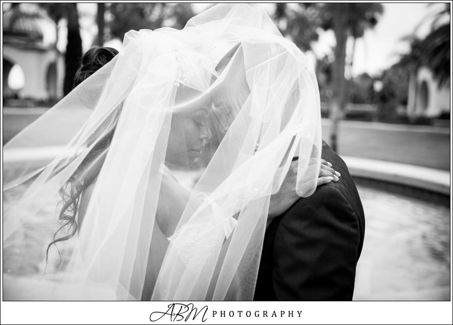 the-ultimate-skybox-san-diego-wedding-photographer-0041 Ultimate Skybox | Downtown San Diego | Priscilla + David’s Wedding Photography