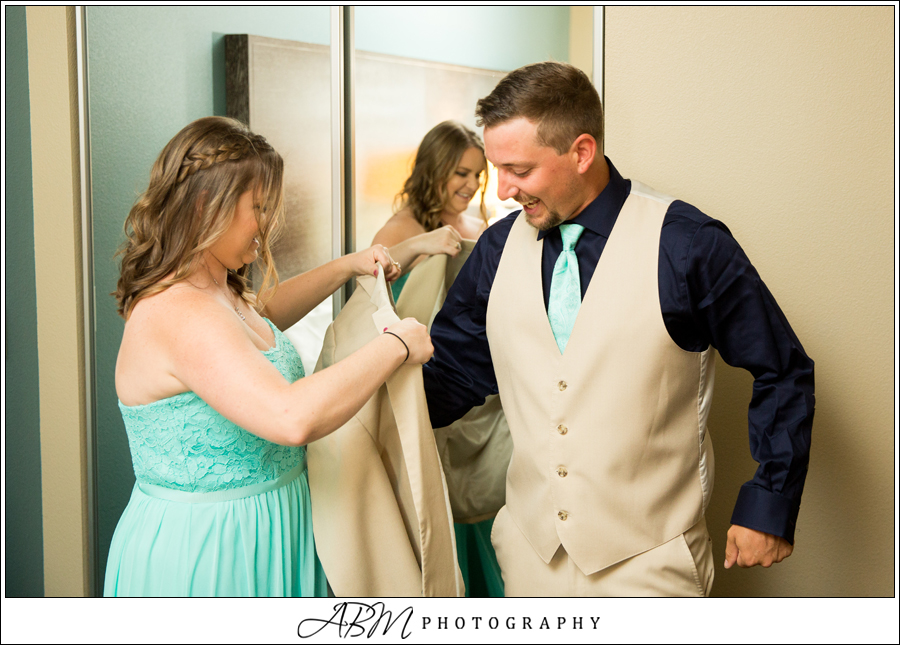 breakers-beach-san-diego-wedding-photographer-0014 Breakers Beach | Coronado | Shawnee + Craig’s Wedding Photography
