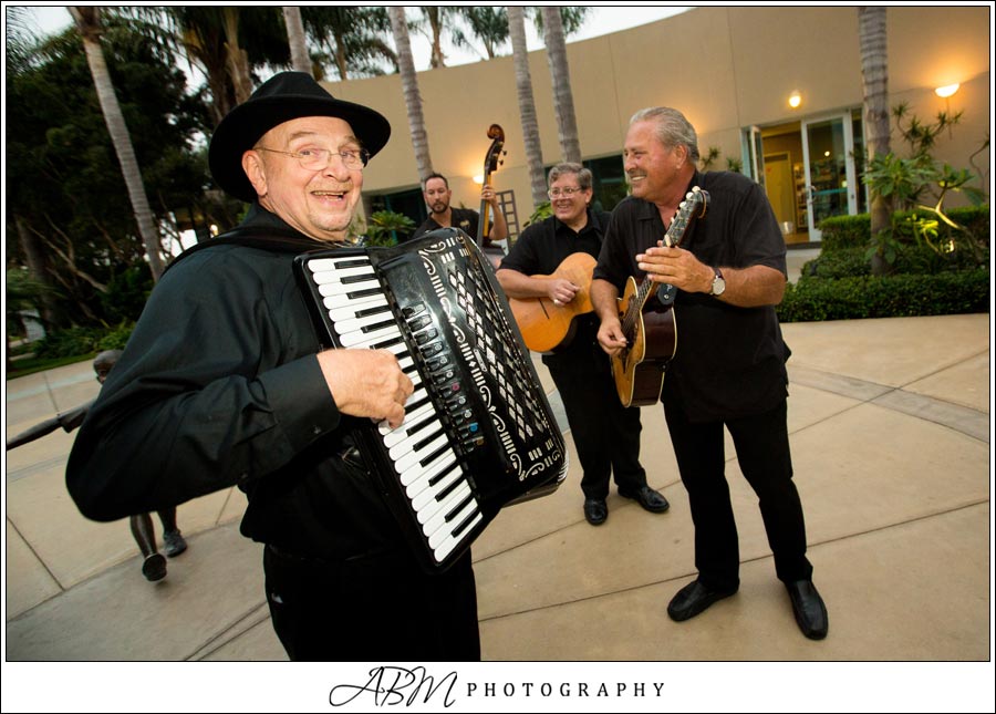 the-dana-resort-san-diego-wedding-photographer-0050 The Dana Resort | Mission Bay | Lindsey + Donilo’s Wedding Photography