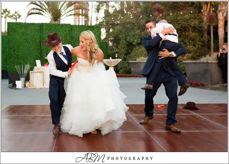 paradise-point-resort-san-wedding-photographer-0002-2 Paradise Point | San Diego | Jennifer + Dan’s Wedding Photography