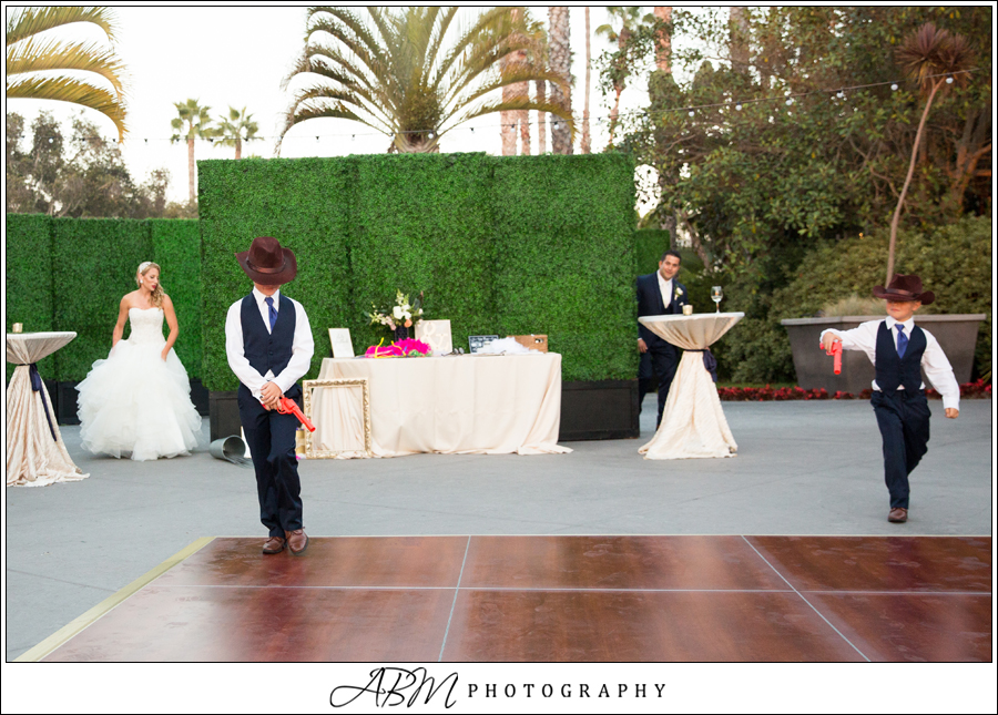 paradise-point-resort-san-wedding-photographer-0045-2 Paradise Point | San Diego | Jennifer + Dan’s Wedding Photography