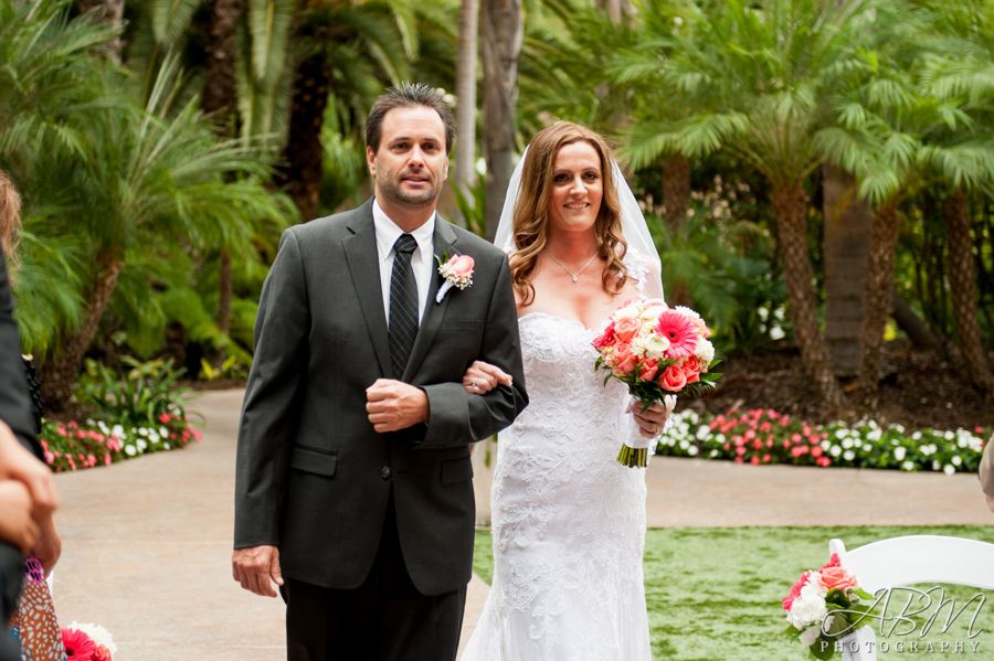 grand-tradition-estate-san-diego-wedding-photography-0026 Grand Tradition Estate | Fallbrook | Lauren + Ryan’s Wedding Photography