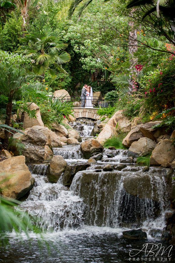 grand-tradition-estate-san-diego-wedding-photography-0038 Grand Tradition Estate | Fallbrook | Lauren + Ryan’s Wedding Photography