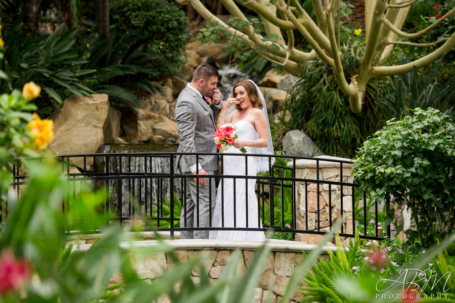 grand-tradition-estate-san-diego-wedding-photography-0039 Grand Tradition Estate | Fallbrook | Lauren + Ryan’s Wedding Photography