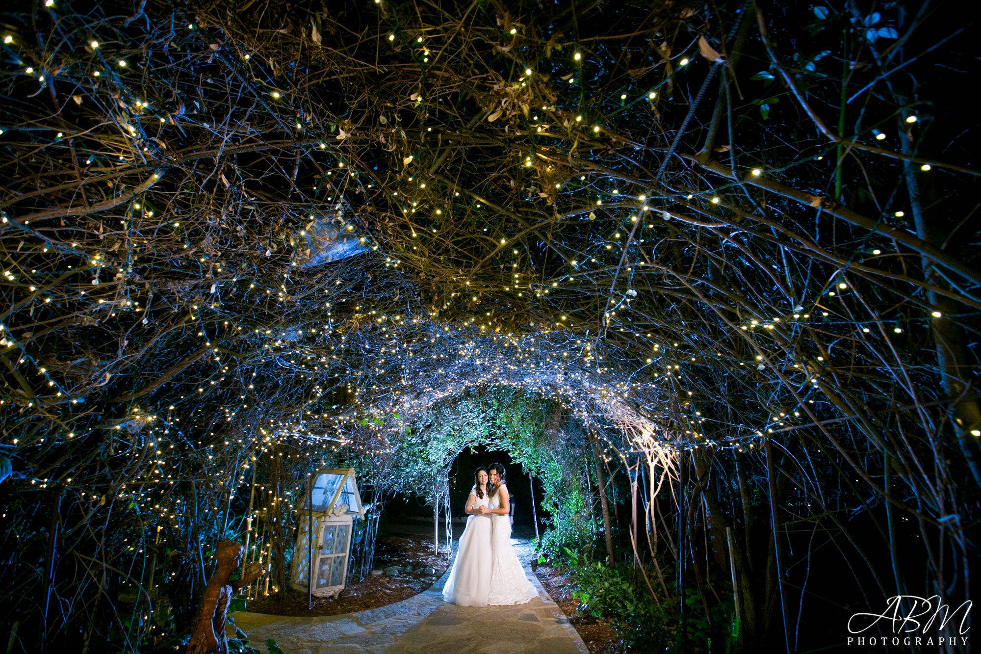 twin-oaks-garden-estate-san-diego-wedding-photography-0002 Sidnee + Maria’s Wedding | Twin Oaks Garden Estate | San Marcos