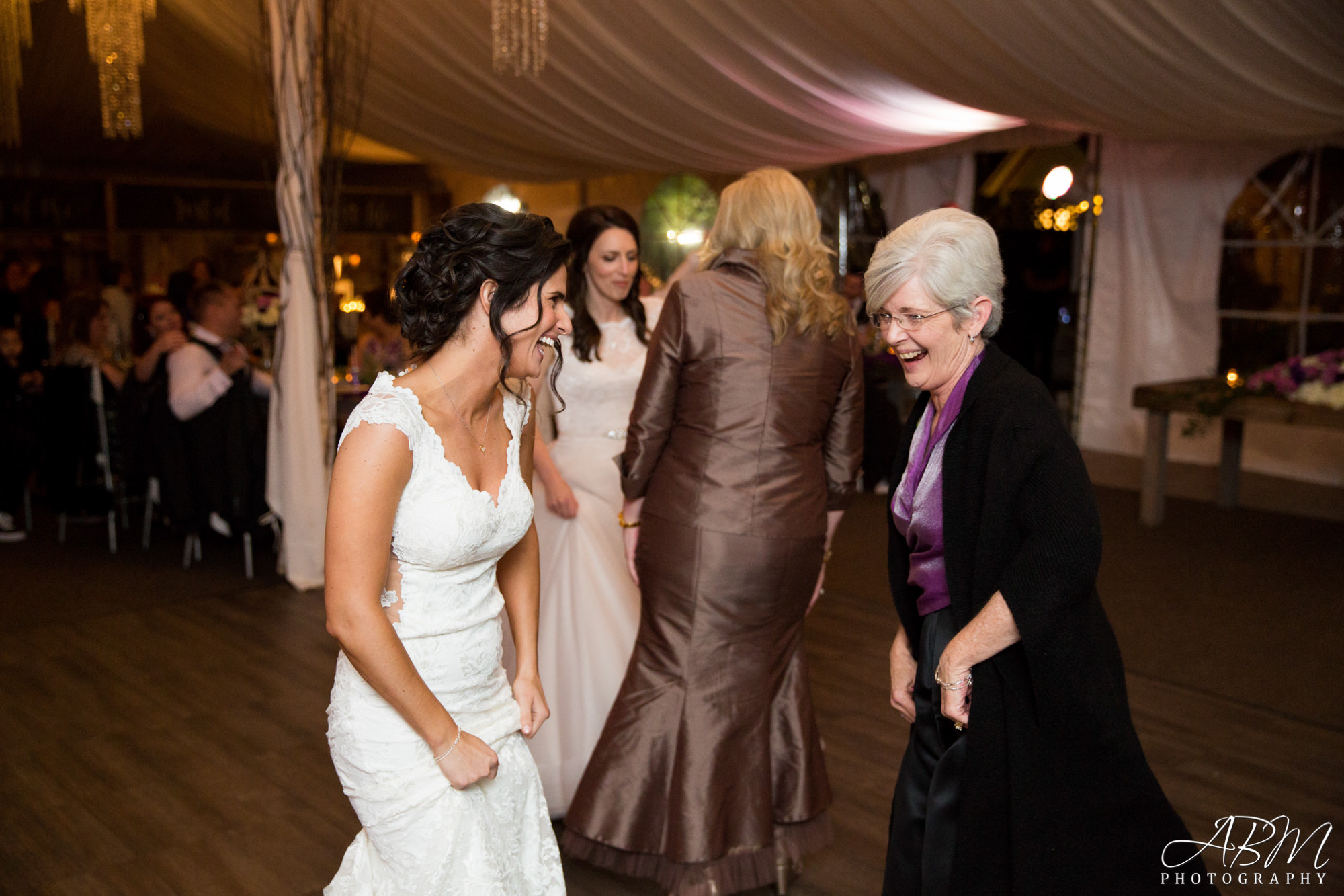 twin-oaks-garden-estate-san-diego-wedding-photography-0044 Sidnee + Maria’s Wedding | Twin Oaks Garden Estate | San Marcos