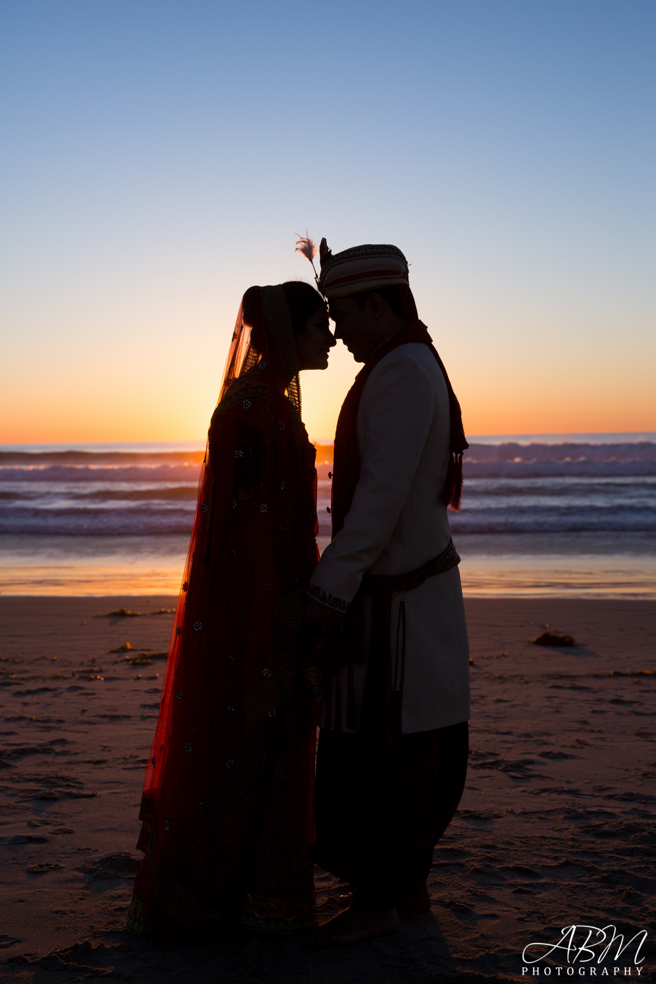 beach-wedding-photography-san-diego-wedding-photography-0045 Hare Krishna Temple | Pacific Beach | San Diego | Rahul + Soni’s Wedding Photography