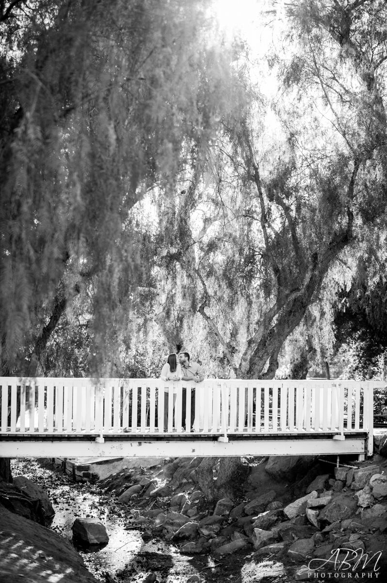 old-poway-park-la-jolla-cove-engagement-san-deigo-wedding-photographer-0008 Old Poway Park | La Jolla Cove | Danielle + Maury’s Engagement Photography