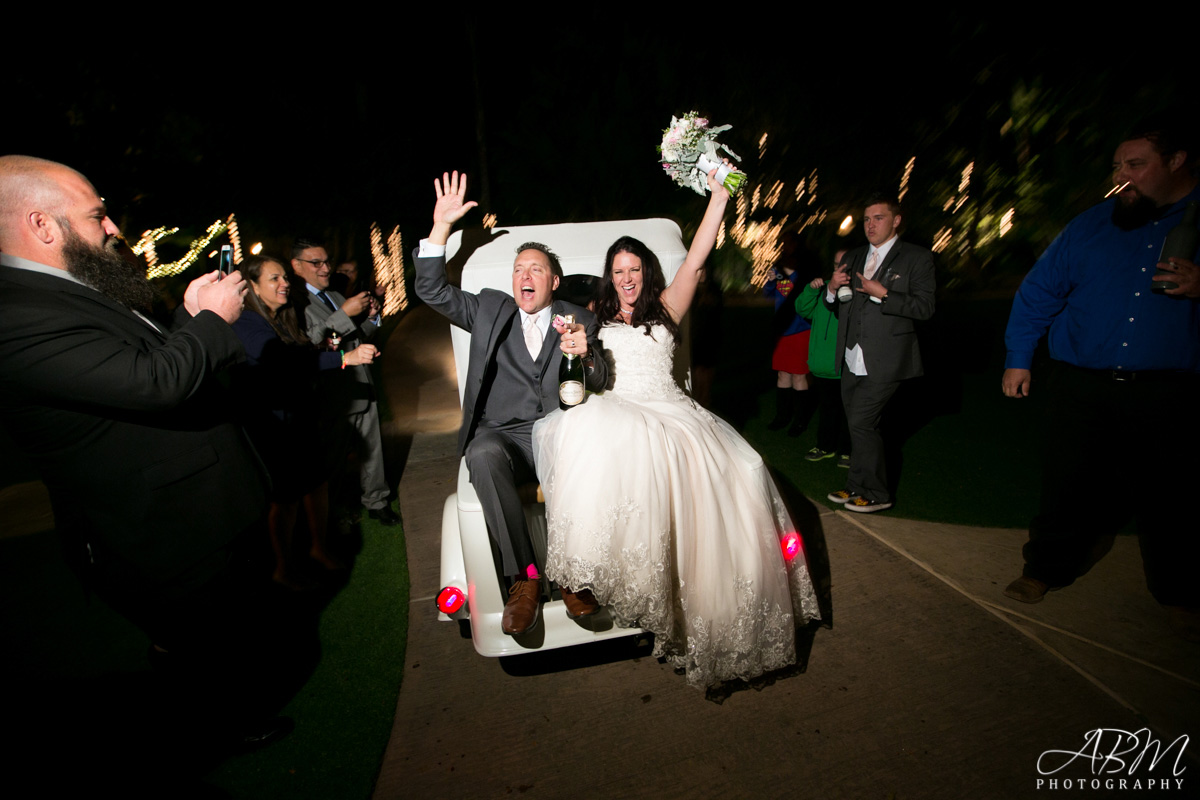 Paradise Falls | Oceanside | Christina + Jason’s Wedding Photography Weddings paradise-falls-san-diego-wedding-photography-0046 Paradise Falls | Oceanside | Christina + Jason’s Wedding Photography