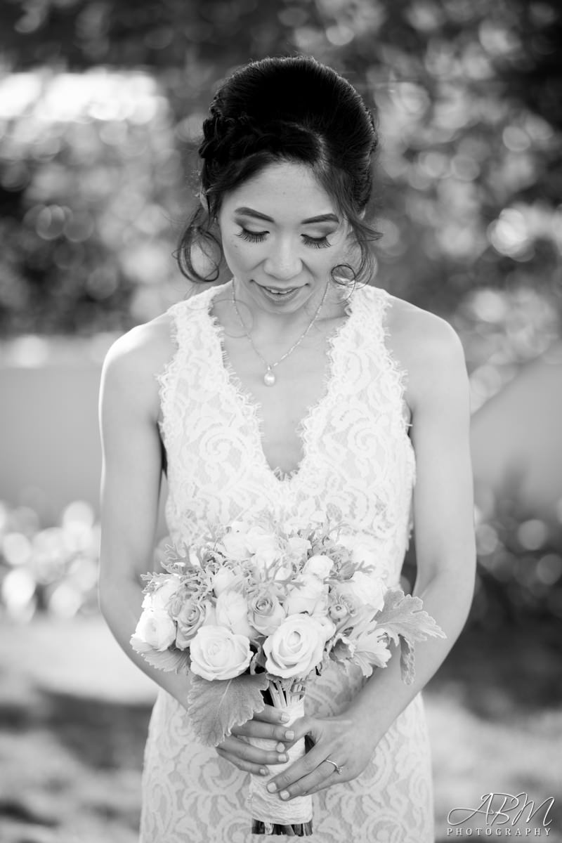 san-diego-wedding-photographer-la-jolla-womens-club-0020 La Jolla Woman’s Club | La Jolla | Calantha + Doug’s Wedding Photography