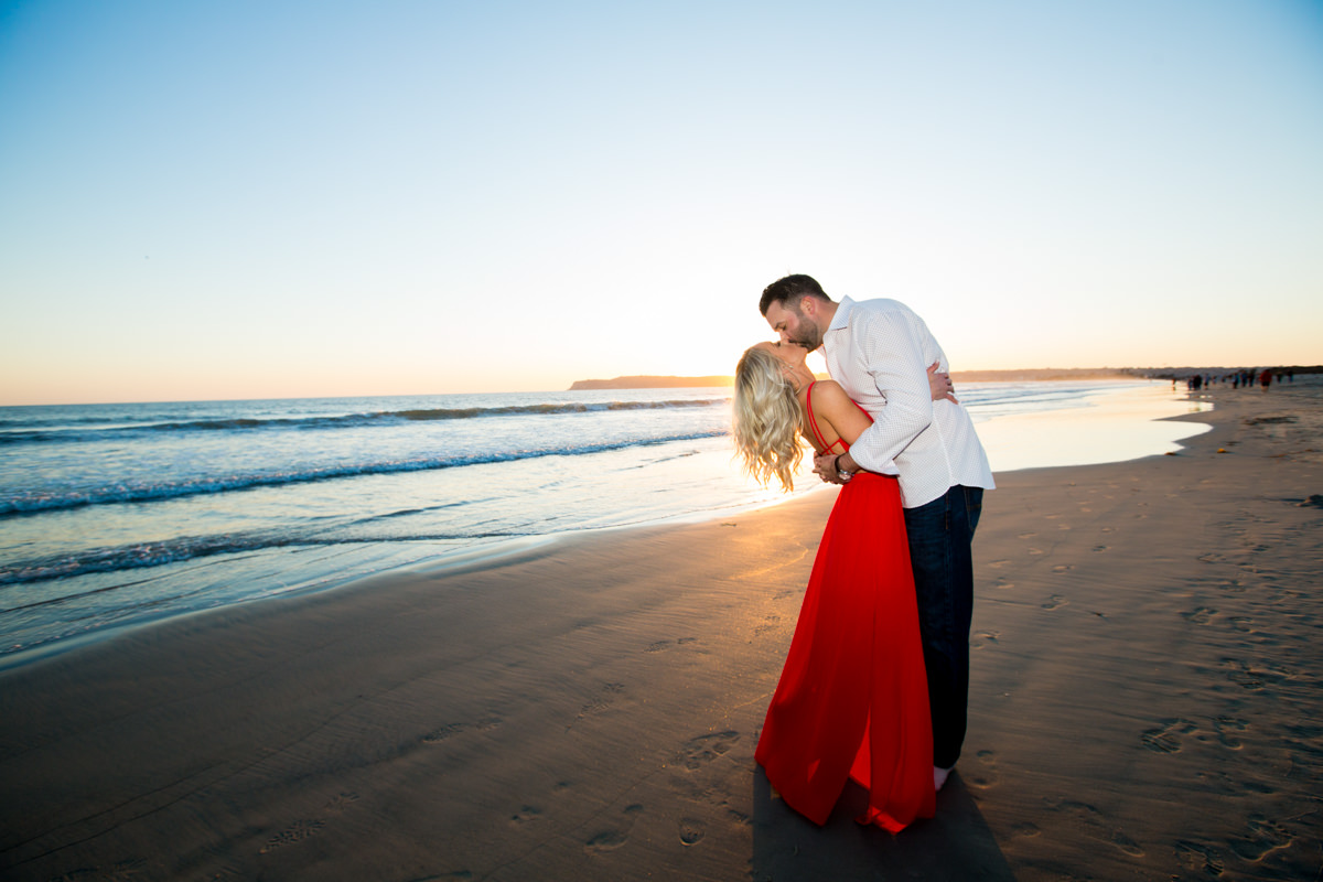 coronado-island-san-diego-wedding-photograher-0017 Coronado Beach | Centennial Park Coronado | Meaghan + Hunter’s Engagement Photography