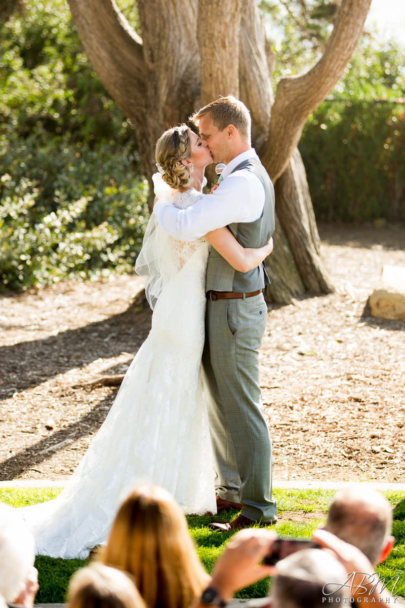 martin-johnson-house-san-diego-wedding-photographer-0039 Martin Johnson House | La Jolla | Heather + Jeff’s Wedding Photography