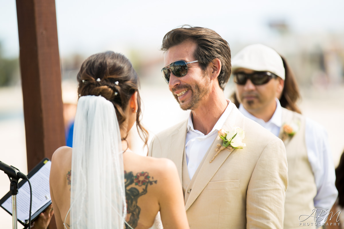 Catamaran Resort | Mission Bay | Julio + Michele’s Wedding Photography Weddings catamaran-resort-san-diego-wedding-photographer-0013 Catamaran Resort | Mission Bay | Julio + Michele’s Wedding Photography