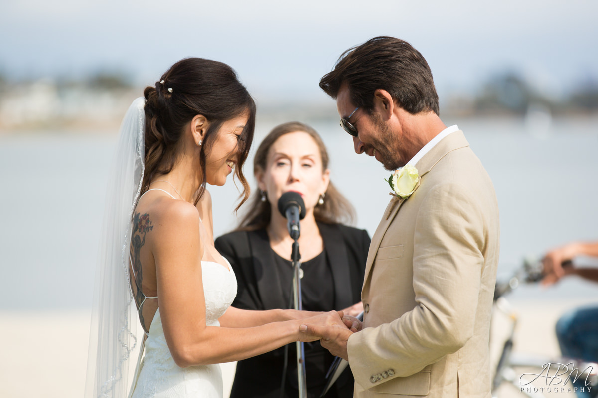 catamaran-resort-san-diego-wedding-photographer-0014 Catamaran Resort | Mission Bay | Julio + Michele’s Wedding Photography