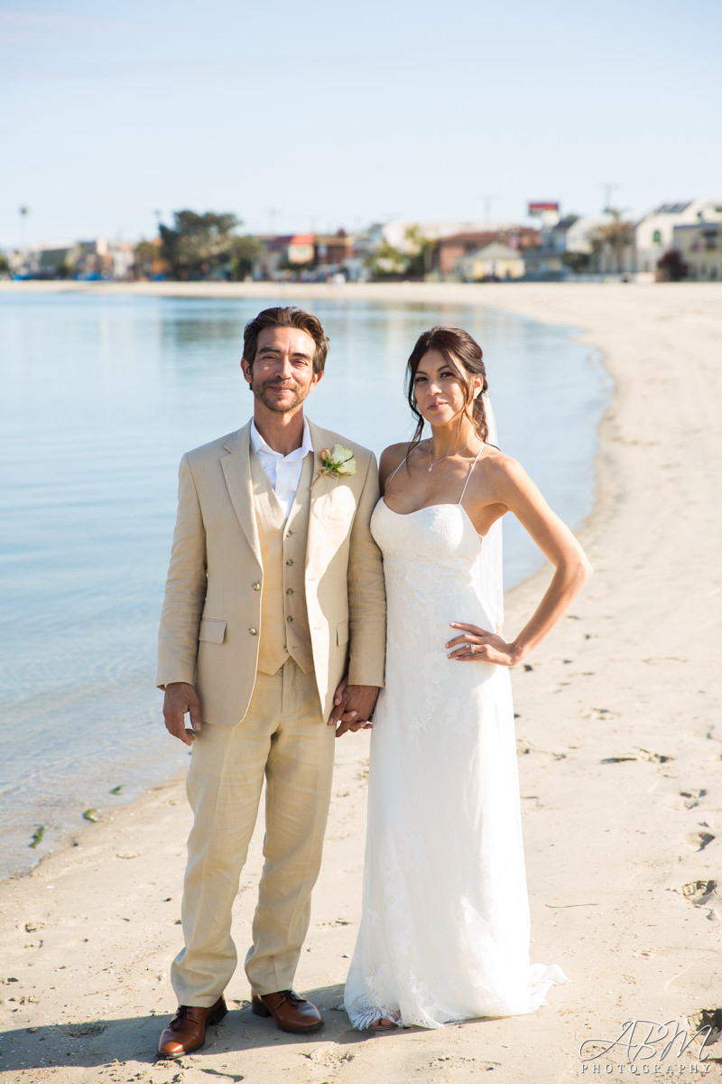 catamaran-resort-san-diego-wedding-photographer-0037 Catamaran Resort | Mission Bay | Julio + Michele’s Wedding Photography