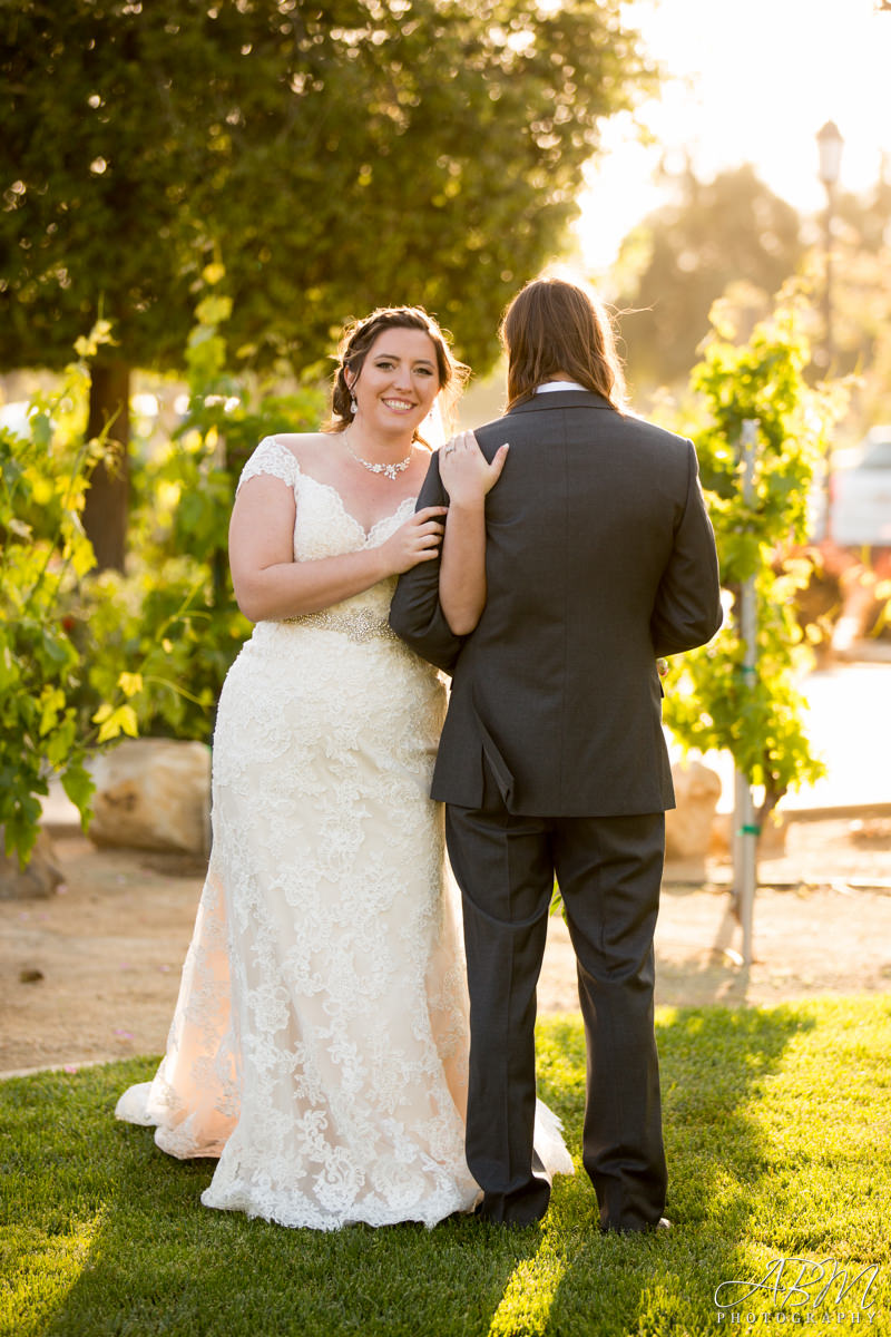 wiens-family-cellars-san-diego-wedding-photographer-0036 Wiens Family Cellars | Temecula | Desirae + Joshua’s Wedding Photography