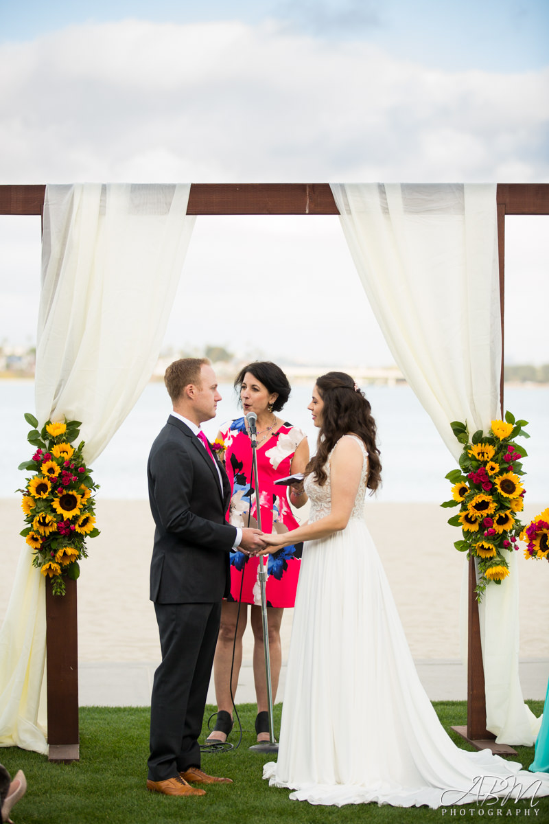 catamaran-resort-san-diego-wedding-photographer-0033 Catamaran Resort | Mission Bay | Conner + Samina’s Wedding Photography