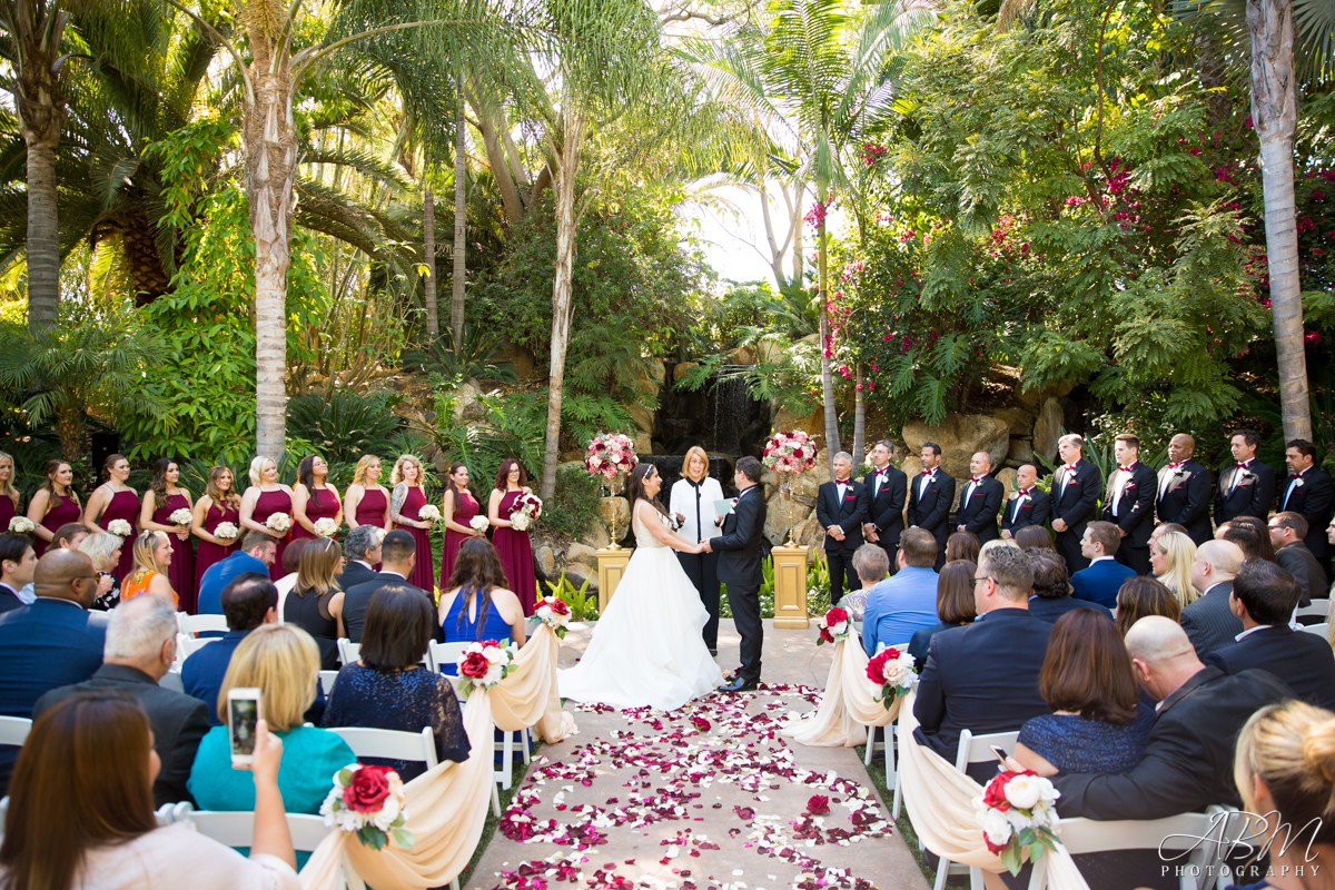 Grand Tradition Estate | Fallbrook | Elisabeth + Paul’s Wedding Photography Weddings grand-trafition-estate-san-diego-wedding-photographer-0020 Grand Tradition Estate | Fallbrook | Elisabeth + Paul’s Wedding Photography