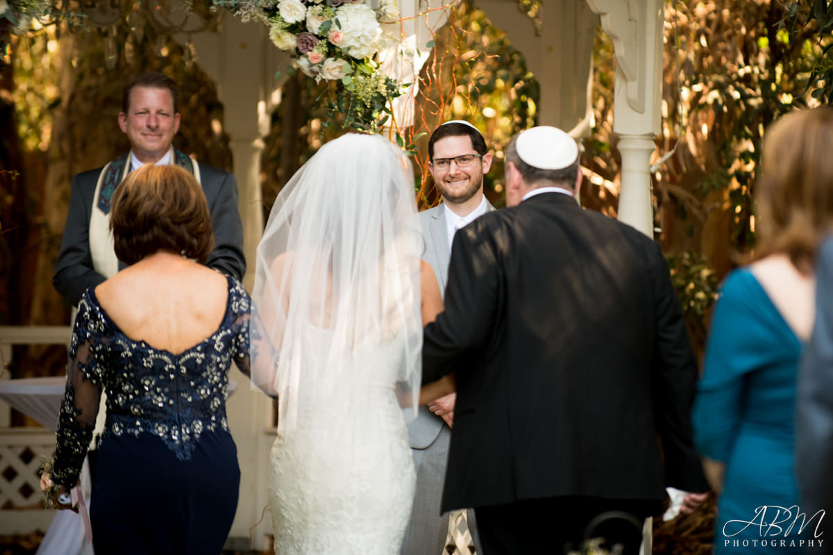 Twin Oaks House | San Marcos | Amanda + Yoni’s Wedding Photography Weddings twin-oaks-estate-san-diego-wedding-photographer-0026-1 Twin Oaks House | San Marcos | Amanda + Yoni’s Wedding Photography