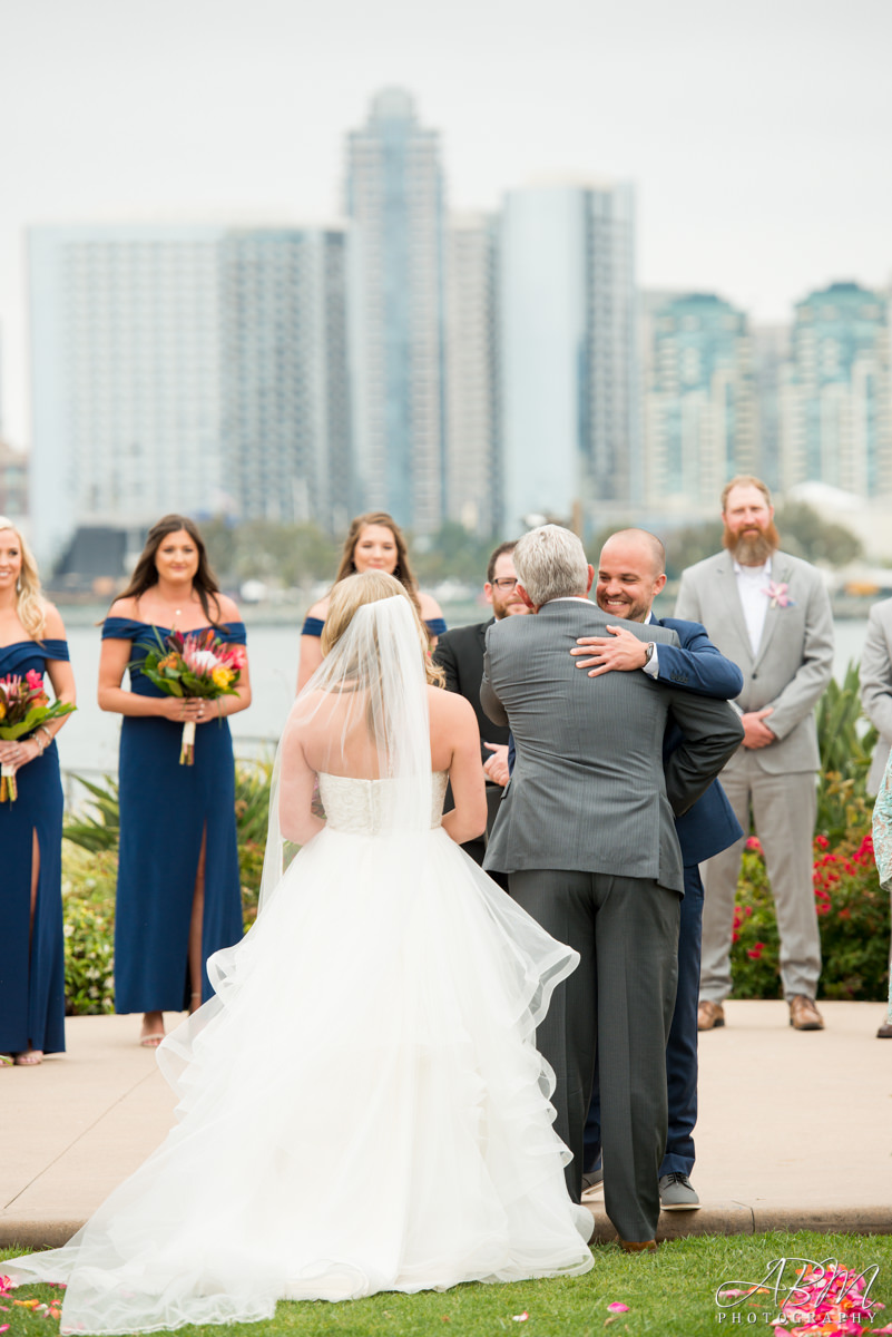 Coronado Island Marriott Resort | Coronado | Jamie + Trent’s Wedding Photography Weddings coronado-marriott-san-diego-wedding-photographer-0028 Coronado Island Marriott Resort | Coronado | Jamie + Trent’s Wedding Photography