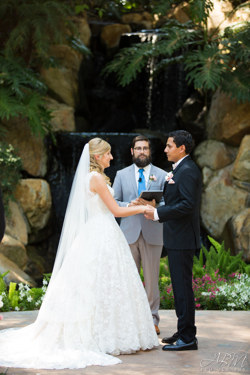 arbor-terrece-grand-tradition-san-diego-wedding-photograper-0021 Grand Tradition Estate | Fallbrook | Sharla + Daniel’s Wedding Photography