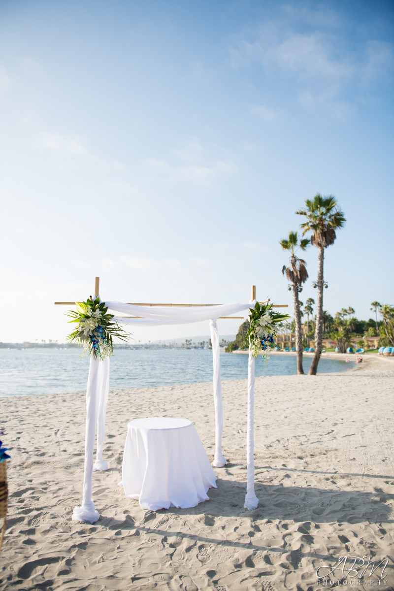 bahia-resort-san-diego-wedding-photographer-0021 Bahia Resort | Mission Bay | Chalyn + Jen’s Wedding Photography