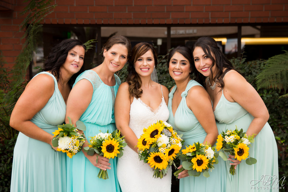 32-north-brewing-company-san-diego-wedding-photograper-0016 32 North Brewing Company | San Diego | Sarah + Nate’s Wedding Photography