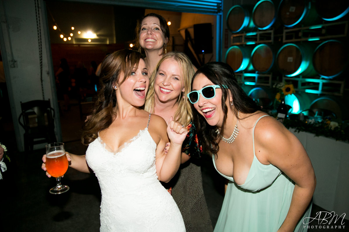 32-north-brewing-company-san-diego-wedding-photograper-0055 32 North Brewing Company | San Diego | Sarah + Nate’s Wedding Photography