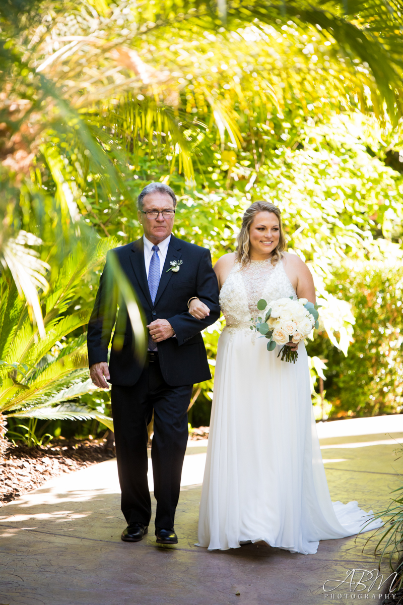 grand-tradition-estate-arbor-terrece-san-diego-wedding-photography-0022 Grand Tradition Estate | Fallbrook | Jessica + Jon’s Wedding Photography
