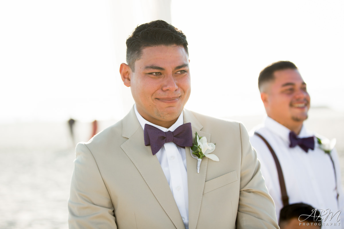north-coronado-island-san-diego-wedding-photograper-0023 North Coronado Beach | Stone Brewery | Heather + Loren’s Wedding Photography