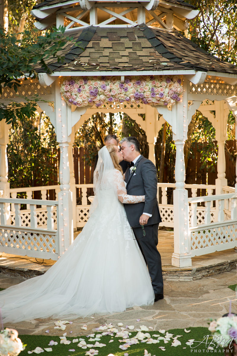 twin-oaks-house-san-diego-wedding-photographer-0039 Twin Oaks House | San Marcos | Debra + Will’s Wedding Photography