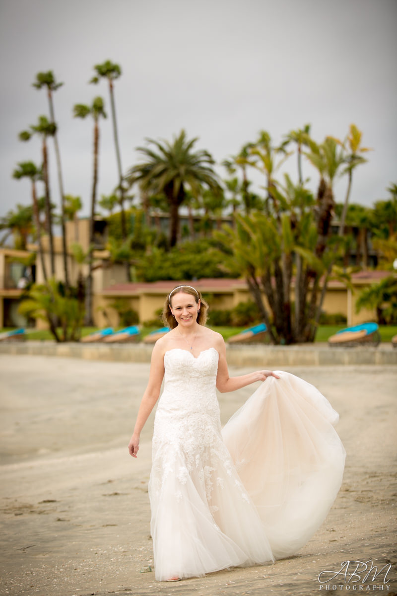 bahia-resort-san-diego-wedding-photography-san-diego-engagement-photographer-0015 Bahia Resort | Mission Bay | Lisa + Michael’s Wedding Photography