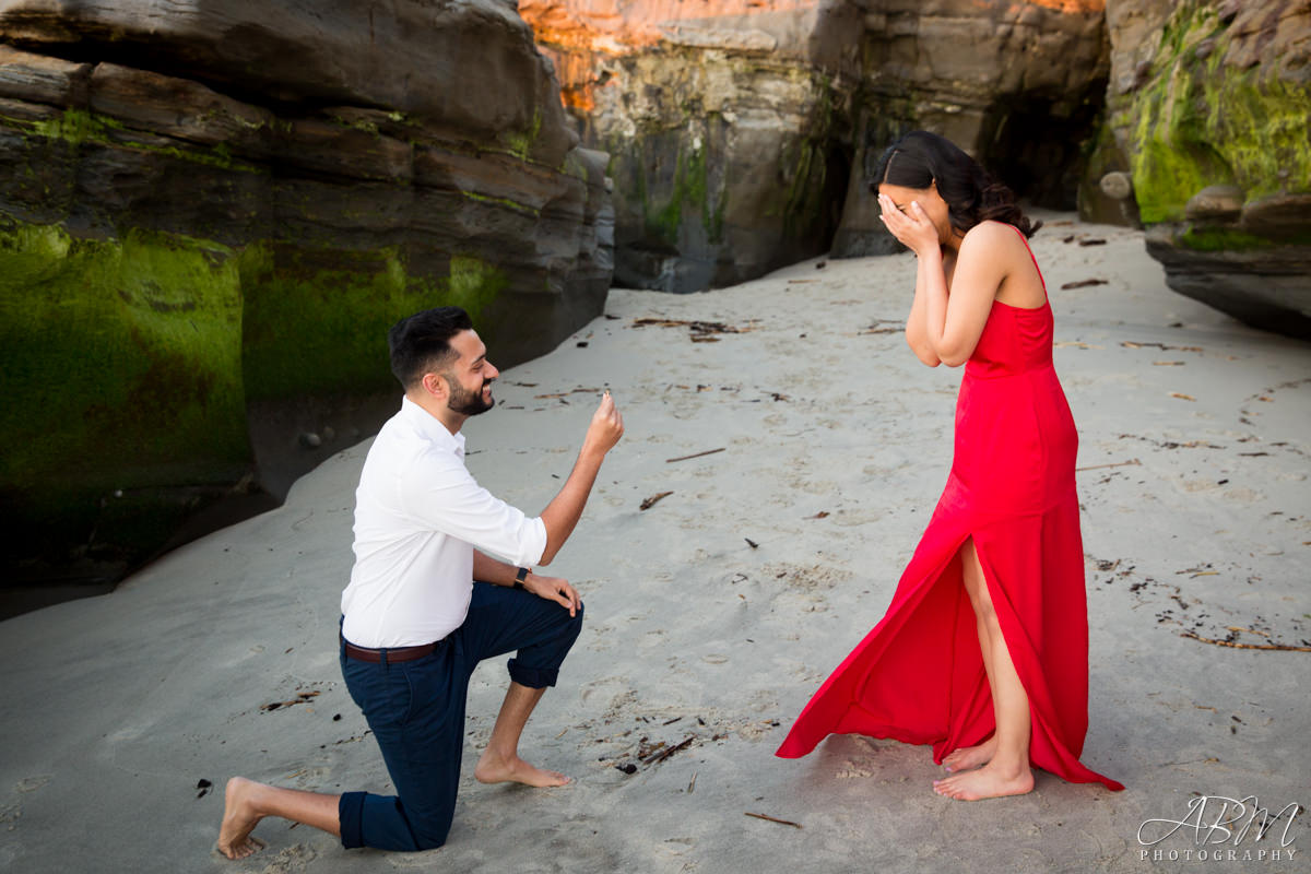 windansea-beach-san-diego-wedding-photography-san-diego-engagement-photographer-0012 Windansea Beach | La Jolla | Rabia + Miraj’s Engagement + Portrait Photography