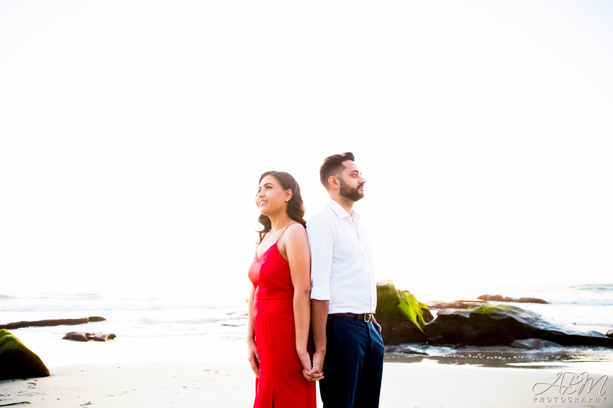windansea-beach-san-diego-wedding-photography-san-diego-engagement-photographer-0022 Windansea Beach | La Jolla | Rabia + Miraj’s Engagement + Portrait Photography