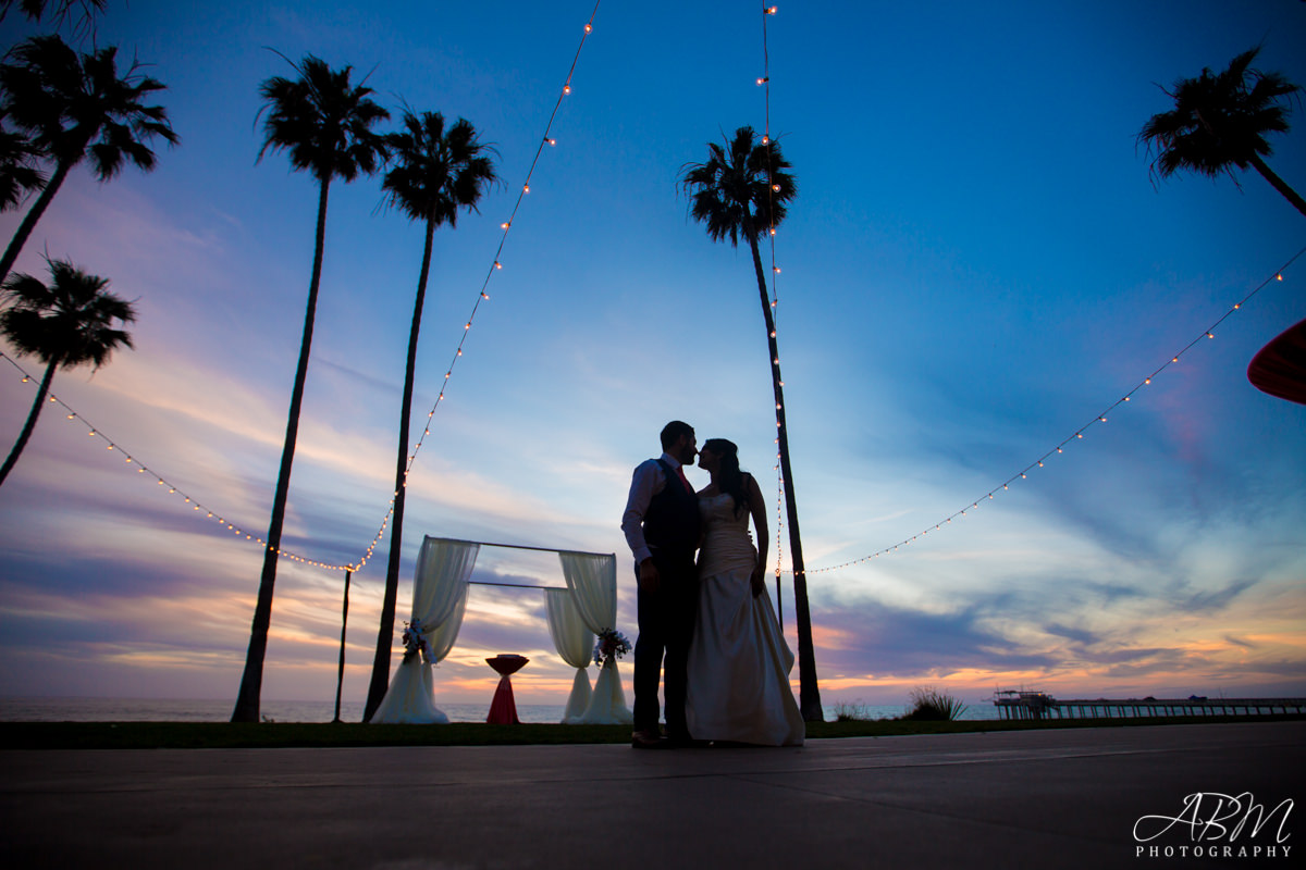 scripps-seaside-forum-san-diego-wedding-photographer-0001 Scripps Seaside Forum | La Jolla | Aditi + Marco’s Wedding Photography