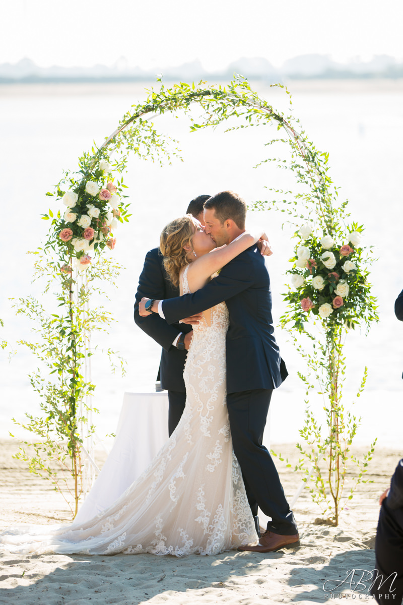 hilton-mission-bay-resort-san-diego-wedding-photograper-0042 Hilton San Diego Resort & Spa | San Diego | Marisa + Colton’s Wedding Photography
