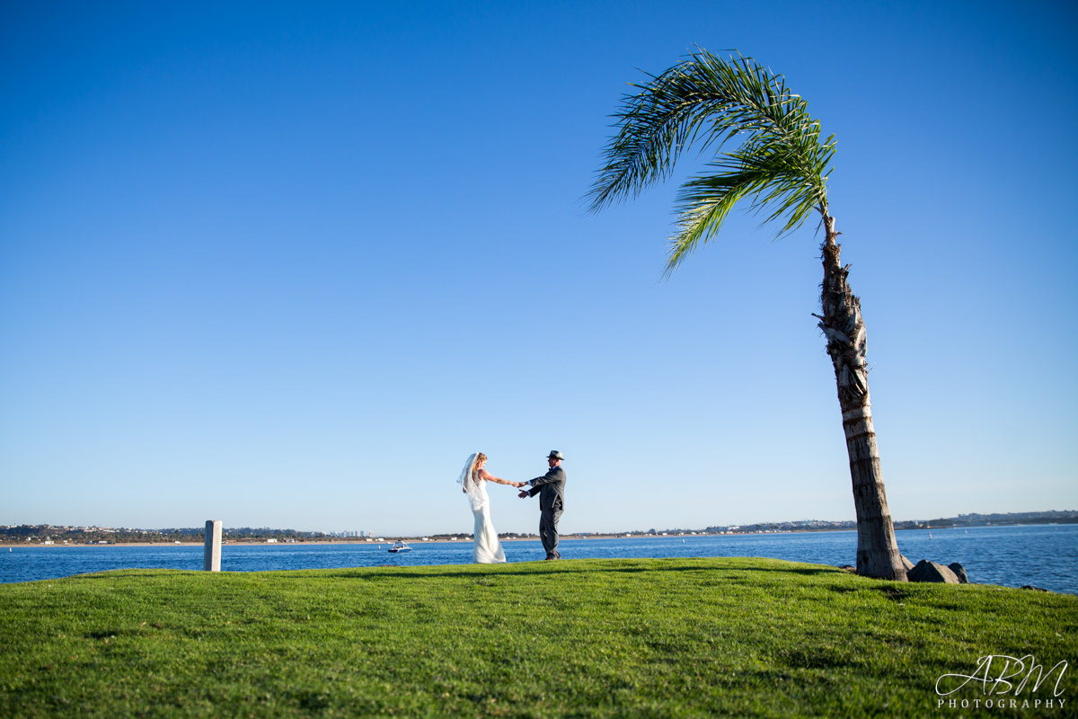 campland-by-the-bay-san-diego-wedding-photographer-0001 Campland on the Bay | Pacific Beach | Michele + Jeremy’s Wedding Photography