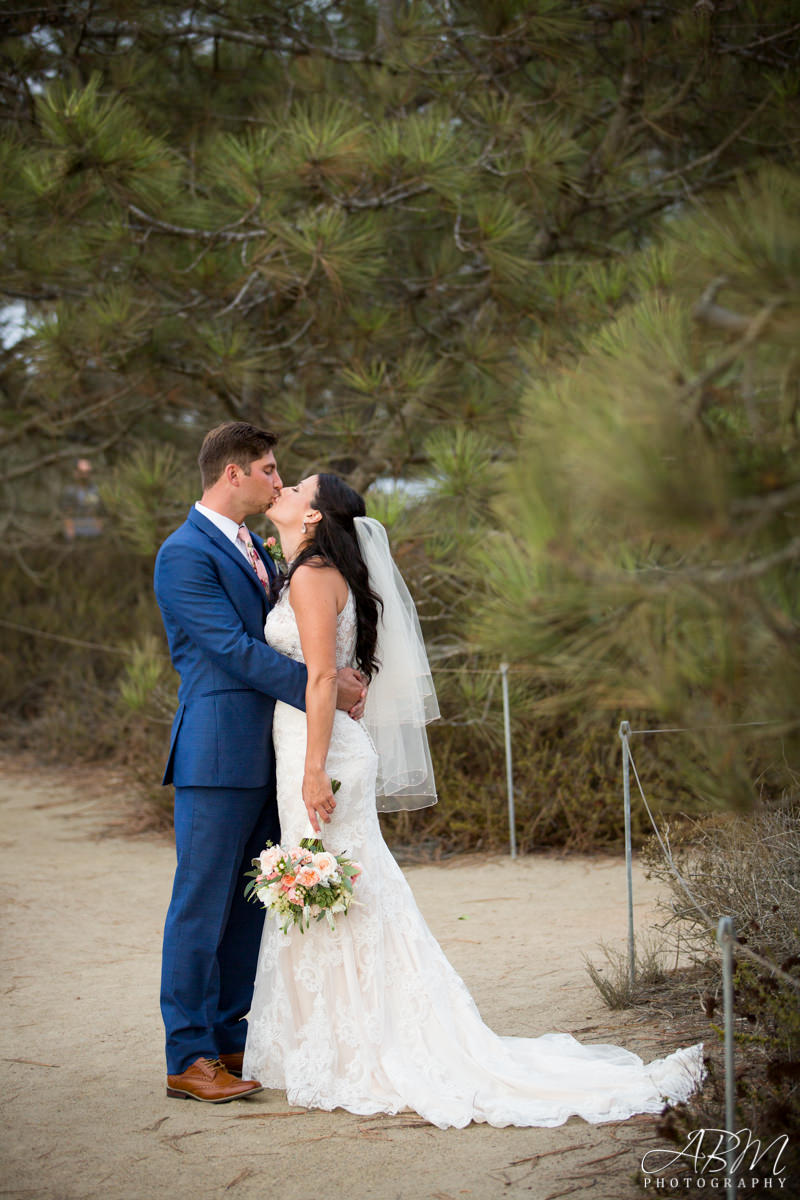 rancho-bernardo-inn-san-diego-wedding-photography-0044 Torrey Pines State Reserve | Rancho Bernardo Inn | Sophie + George's Wedding Photography