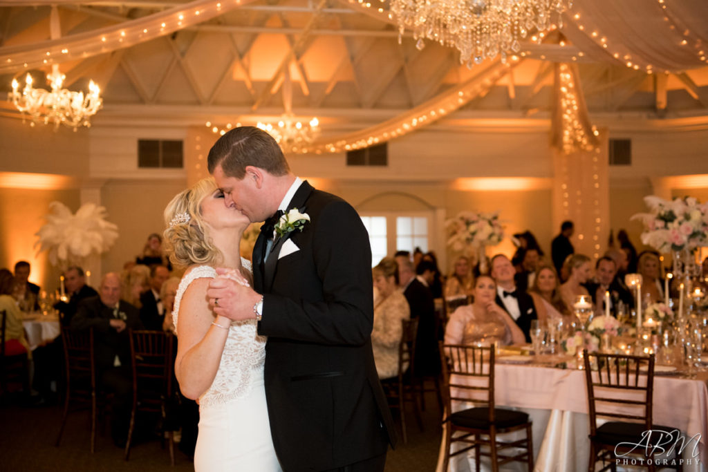 Casino San Clemente | San Clemente | Kelly + Tim’s Wedding Photography Weddings casino-san-clemente-san-diego-wedding-photographer-0064-1024x683 Casino San Clemente | San Clemente | Kelly + Tim’s Wedding Photography