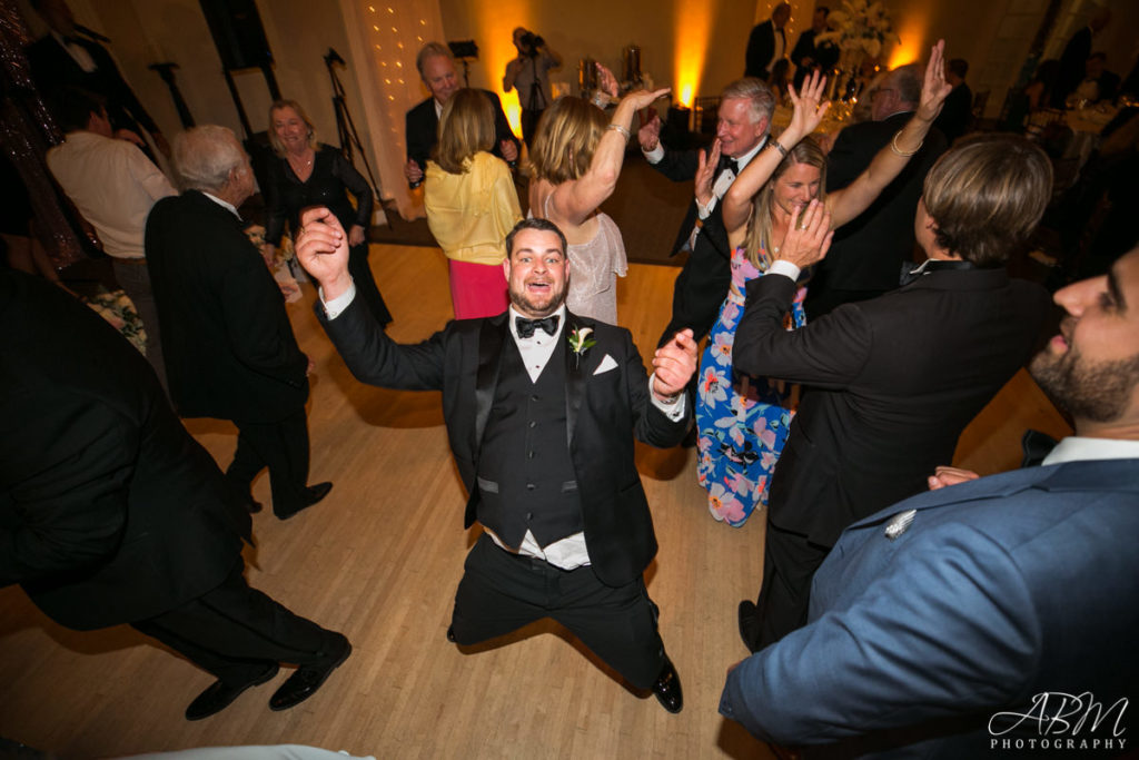 Casino San Clemente | San Clemente | Kelly + Tim’s Wedding Photography Weddings casino-san-clemente-san-diego-wedding-photographer-0078-1024x683 Casino San Clemente | San Clemente | Kelly + Tim’s Wedding Photography