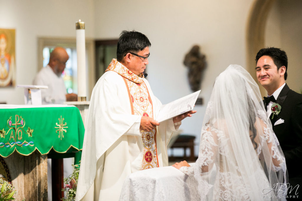bonita-golf-course-san-diego-wedding-photographer-0018-1024x683 St. Michael's Church | Bonita Golf Course | Lupita + Oliver’s Wedding Photography