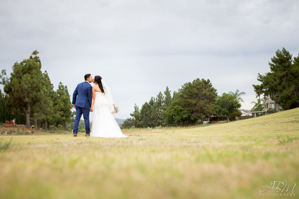 carmel-mountain-ranch-san-diego-wedding-photographer-0040-1024x683 Carmel Mountain Ranch Estate | Rancho Bernardo | Jenny + Benjamin’s Wedding Photography