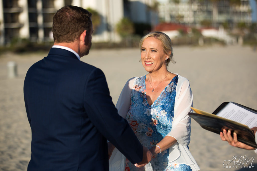 coronado-beach-elopement-san-diego-wedding-photography-0008-1024x683 Coronado Beach | Hotel Del | April + Jan’s Elopement Photography