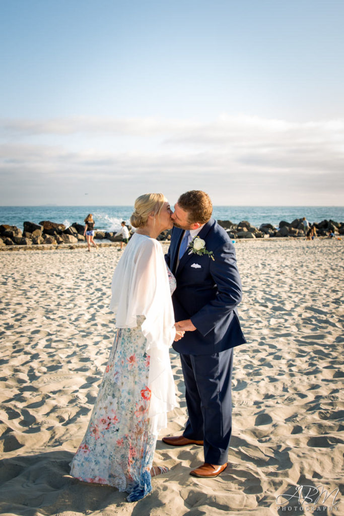 coronado-beach-elopement-san-diego-wedding-photography-0011-683x1024 Coronado Beach | Hotel Del | April + Jan’s Elopement Photography