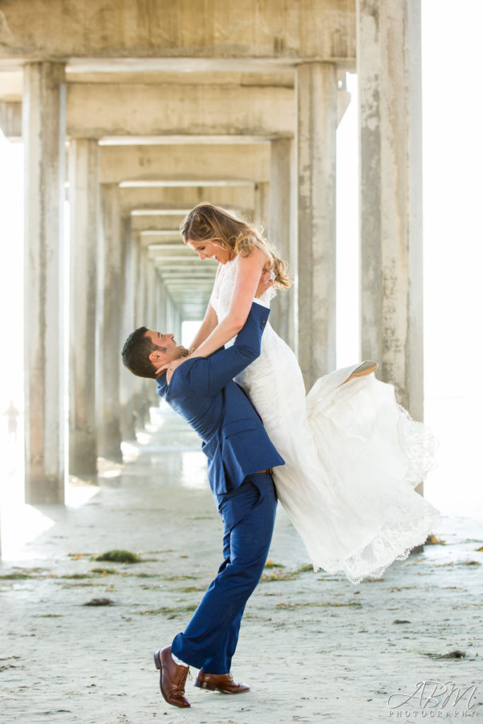 scripps-seaside-forum-san-diego-wedding-photographer-0040-683x1024 Scripps Seaside Forum | La Jolla | Margo + Jerrad’s Wedding Photography