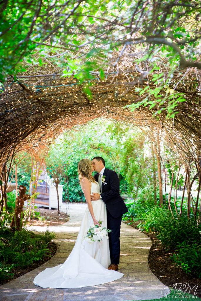 twin-oaks-house-san-diego-wedding-photographer-0050-683x1024 Twin Oaks House | San Marcos | Jamie + Kevin’s Wedding Photography