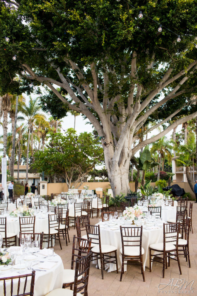 hilton-san-diego-resort-san-diego-wedding-photographer-0038-683x1024 Hilton San Diego Resort | Mission Bay | Karen + Zac’s Wedding Photography