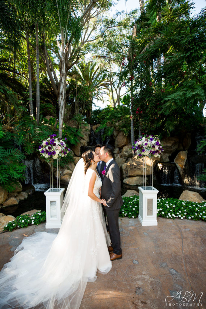 grand-tradition-arbor-terrace-san-diego-0024-683x1024 Grand Tradition | Fallbrook | Jacqueline + David’s Wedding Photography
