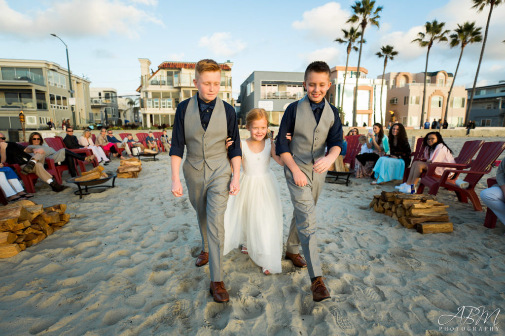 mission-beach-san-diego-wedding-photographer-0022-1024x683 Mission Beach | San Diego | Abby + Cliff’s Wedding Photography