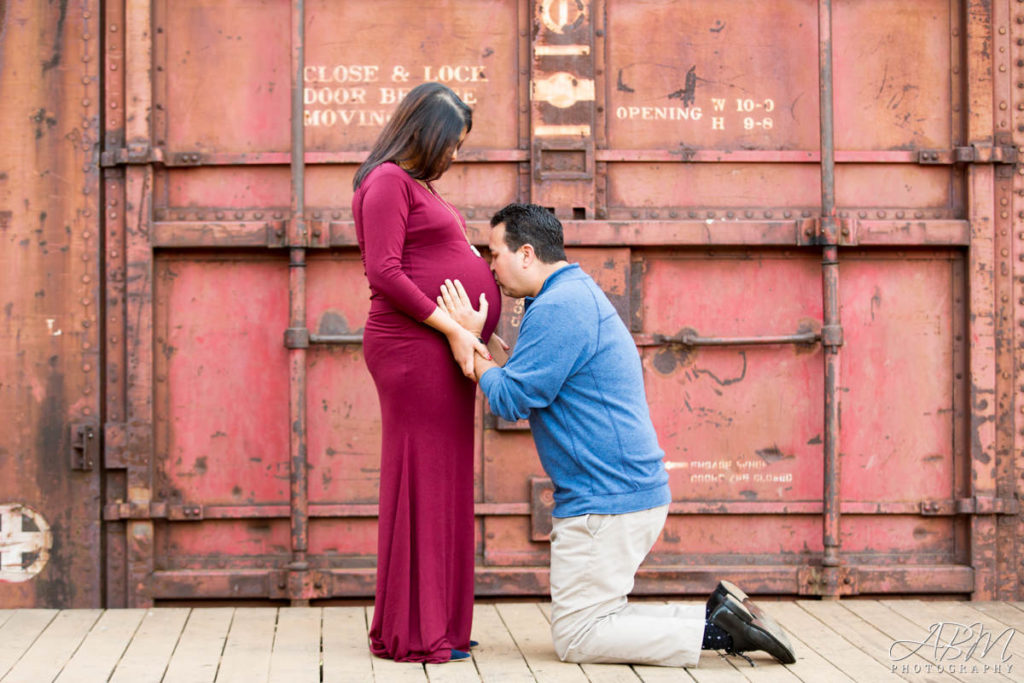 san-diego-family-photographer-old-poway-park-0008-1024x683 Old Poway Park | Poway | Kimya + Bryan’s Maternity Session